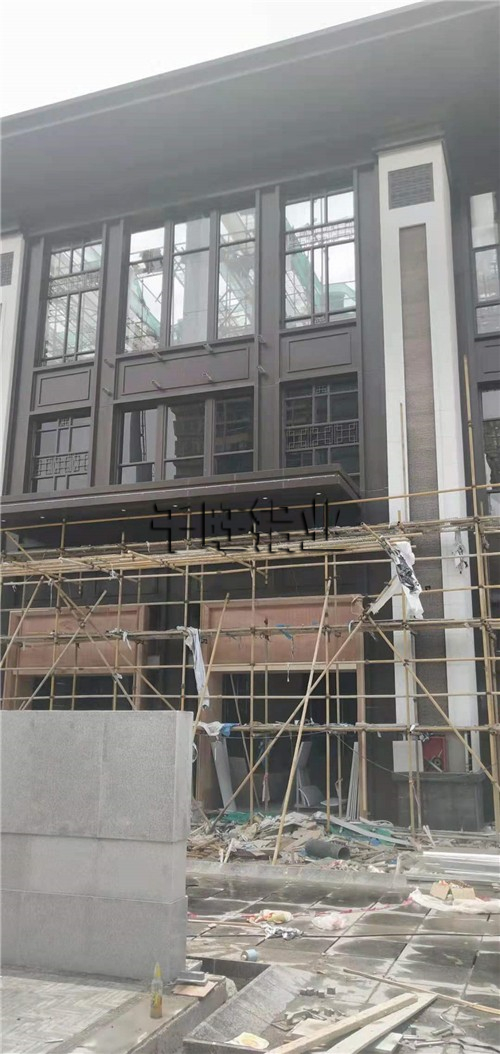 千旺建材告诉大家快速的买到优质得冲孔铝单板