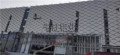 千旺建材让你咋样采购优良得冲孔铝单板