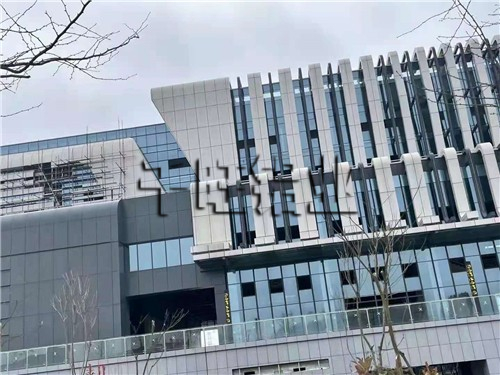 蜂窝铝板企业什么牌子好？怎么购得上乘蜂窝铝板