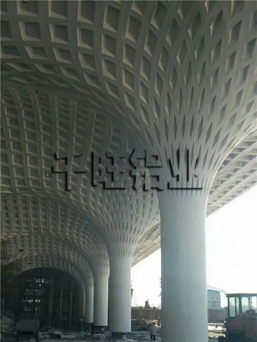 帮你购得优质的氟碳铝单板？这三方面很关键