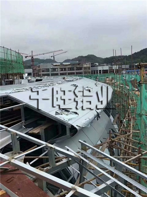何故选择包柱铝单板要选择大制作公司